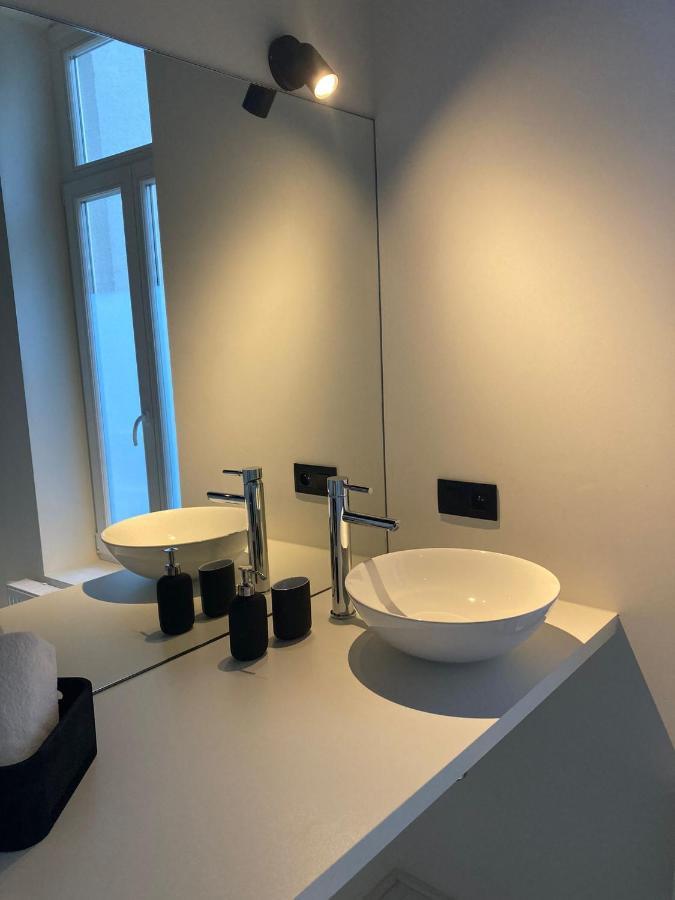 Luxury Suites Princess By Rikas Hotels Antwerpen Exteriör bild