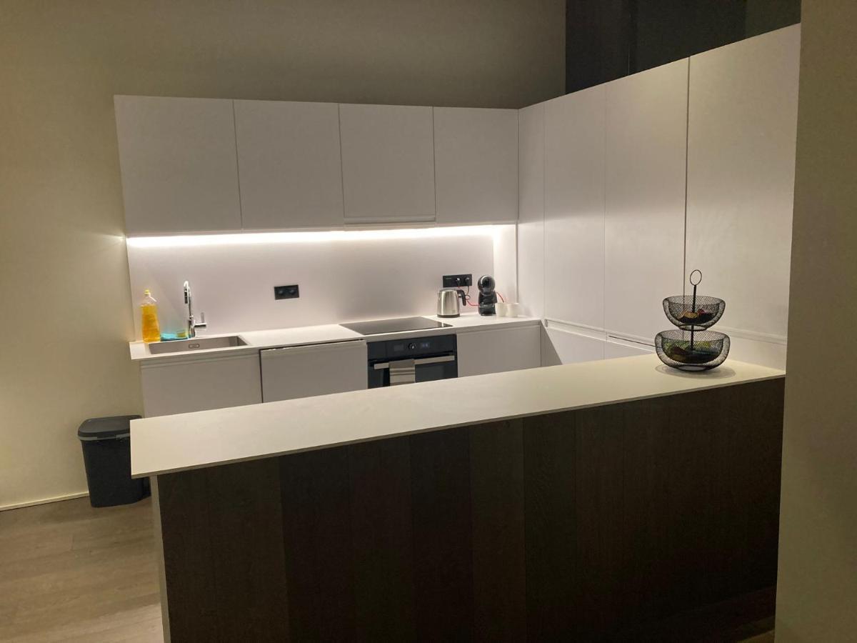 Luxury Suites Princess By Rikas Hotels Antwerpen Exteriör bild