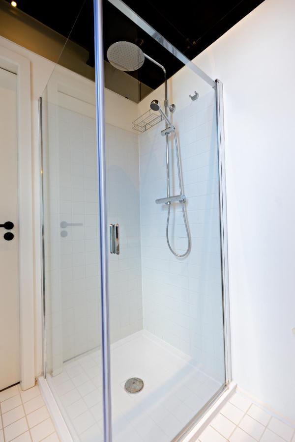 Luxury Suites Princess By Rikas Hotels Antwerpen Exteriör bild