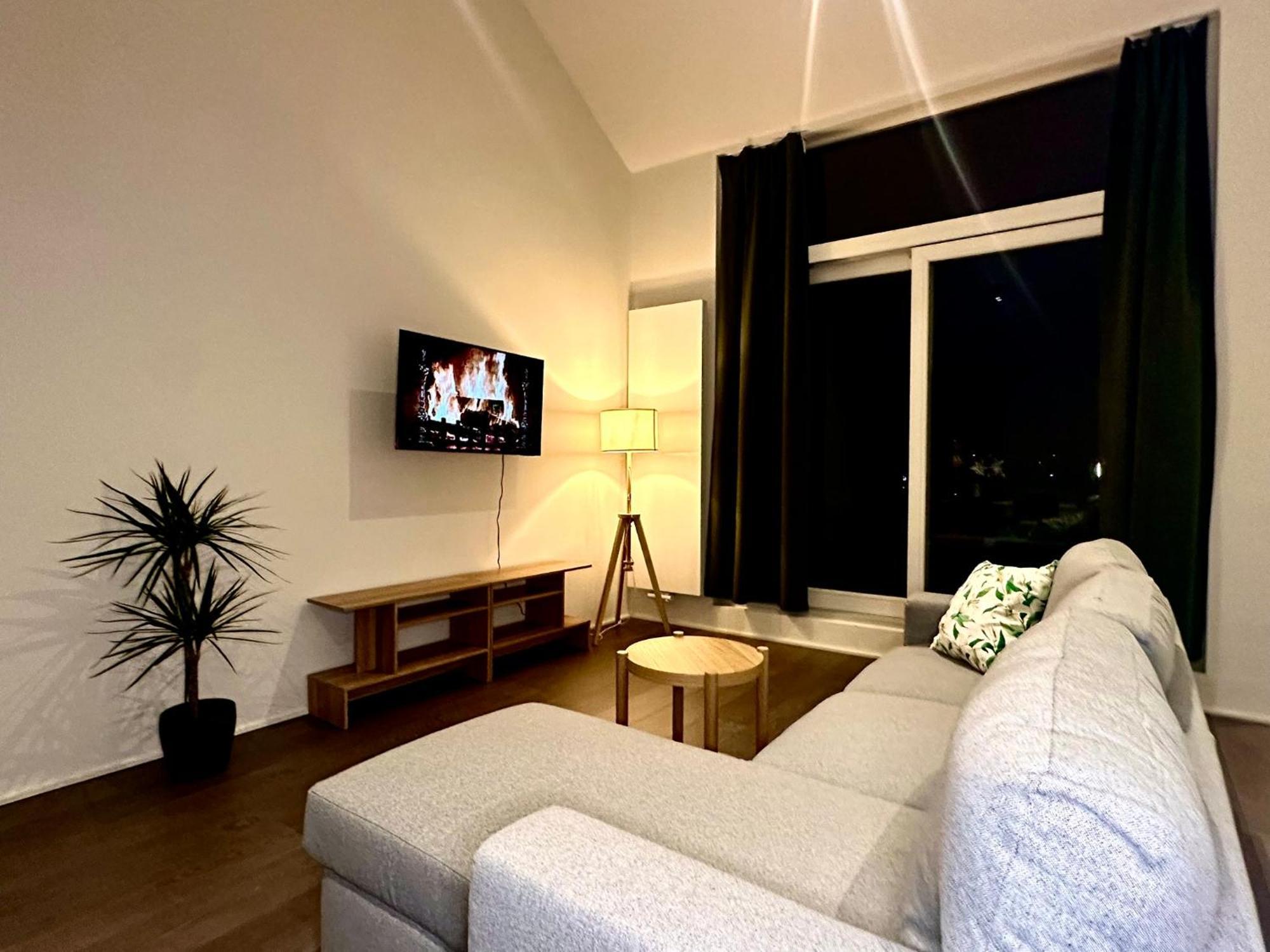 Luxury Suites Princess By Rikas Hotels Antwerpen Exteriör bild