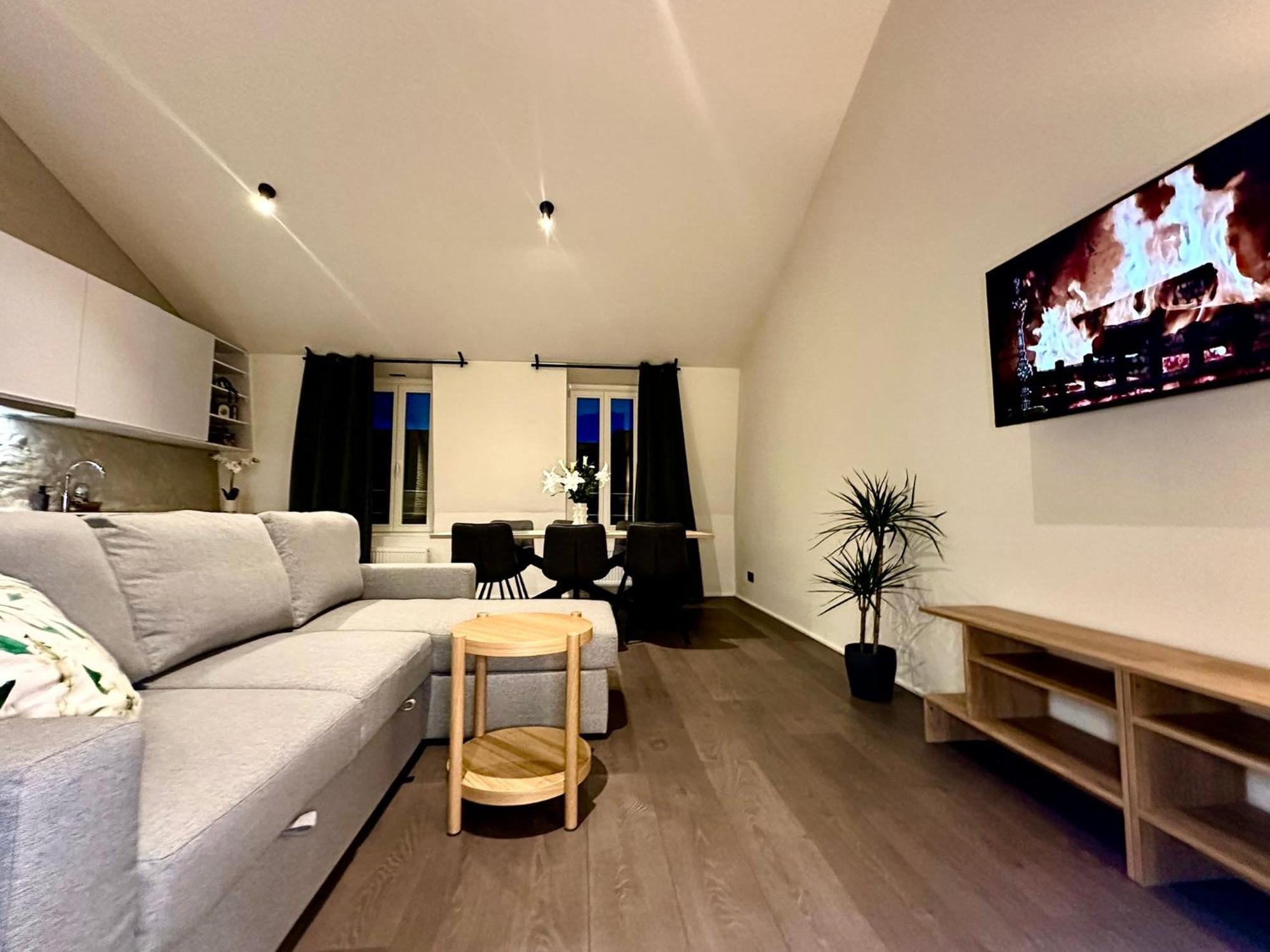 Luxury Suites Princess By Rikas Hotels Antwerpen Exteriör bild