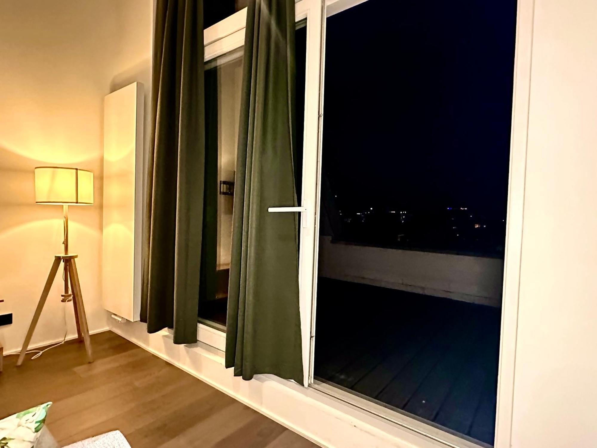 Luxury Suites Princess By Rikas Hotels Antwerpen Exteriör bild