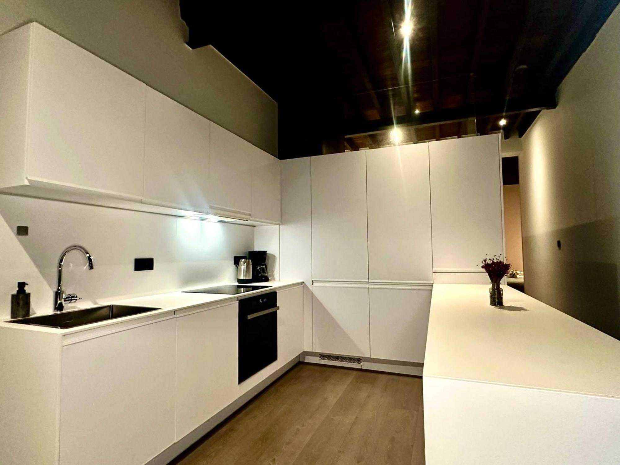 Luxury Suites Princess By Rikas Hotels Antwerpen Exteriör bild